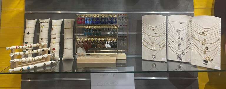 Accessoires - Colliers, bagues, bracelets